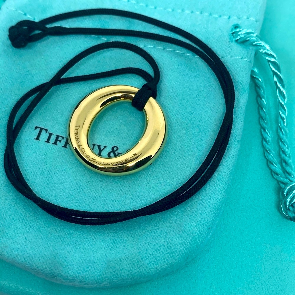 Gold Sevillana‎ pendant